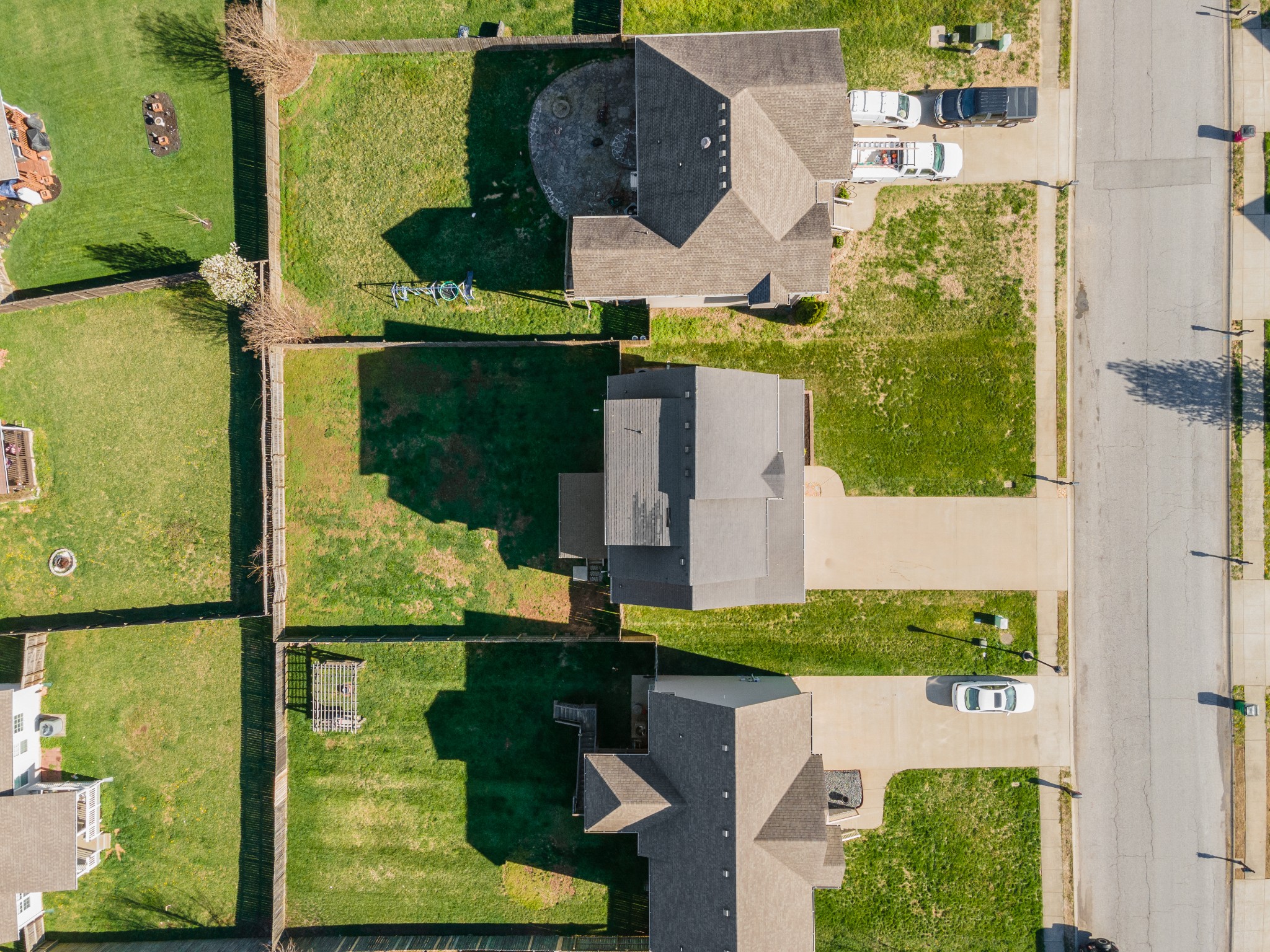 3758 Suiter Road Clarksville, TN 37040 - Photo 31 of 33 an aerial view of a house having yard