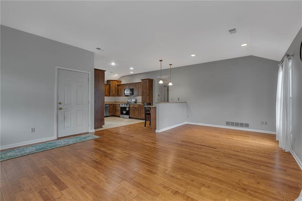 465 Commerce Street Beaver, PA 15009 - Photo 3 of 20 Gallery Image 3