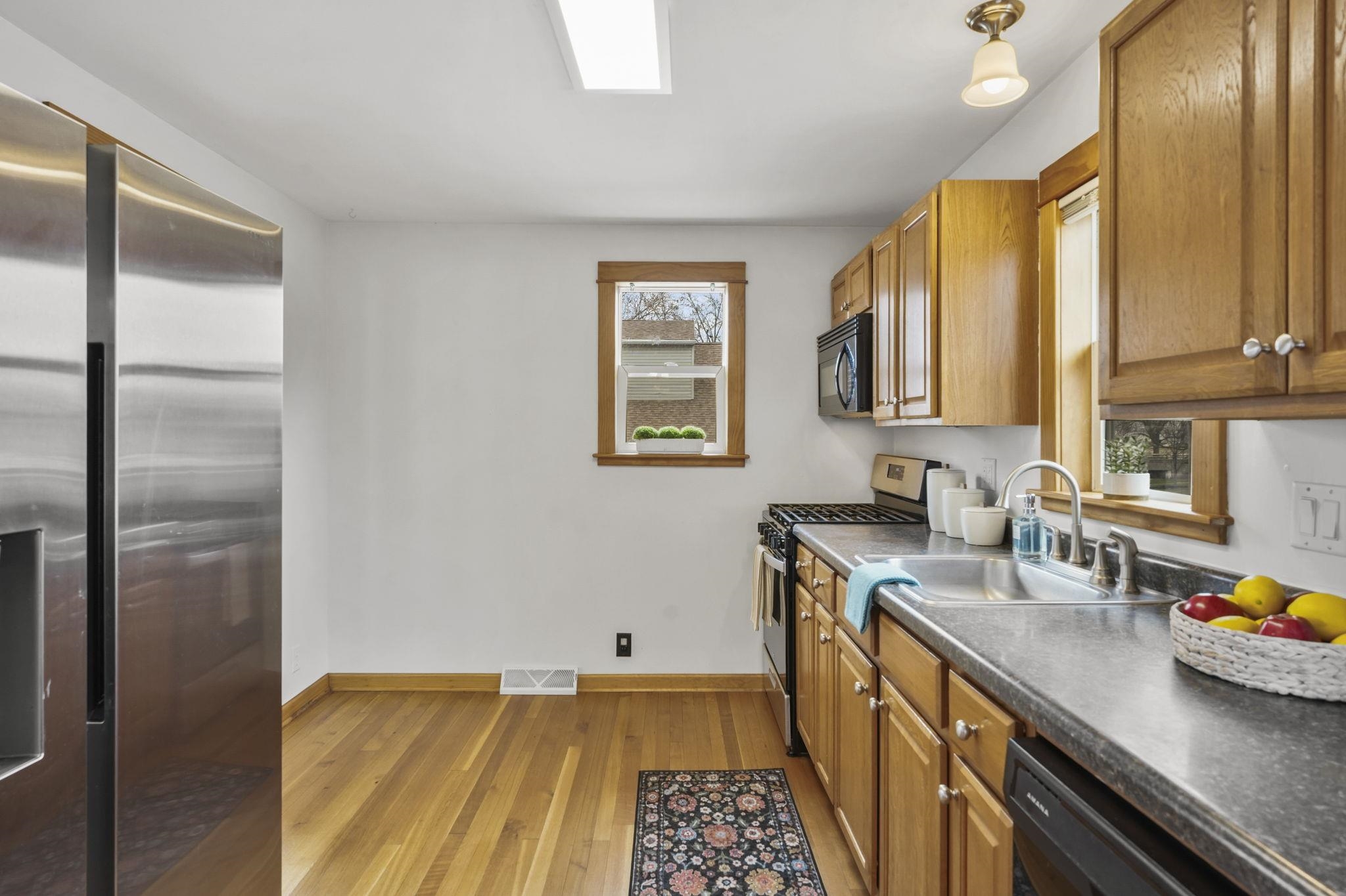 248 North Marquette Street Madison, WI 53704 - Photo 5 of 41