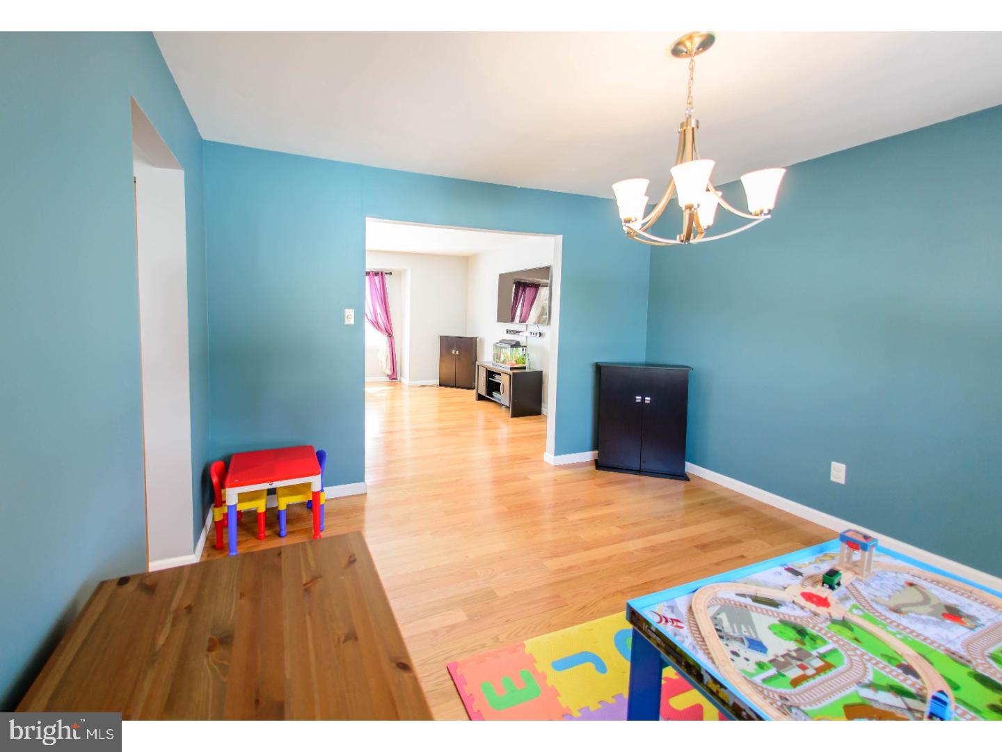 705 Warwick Road Fairless Hills, PA 19030 - Photo 6 of 25 Dining Room