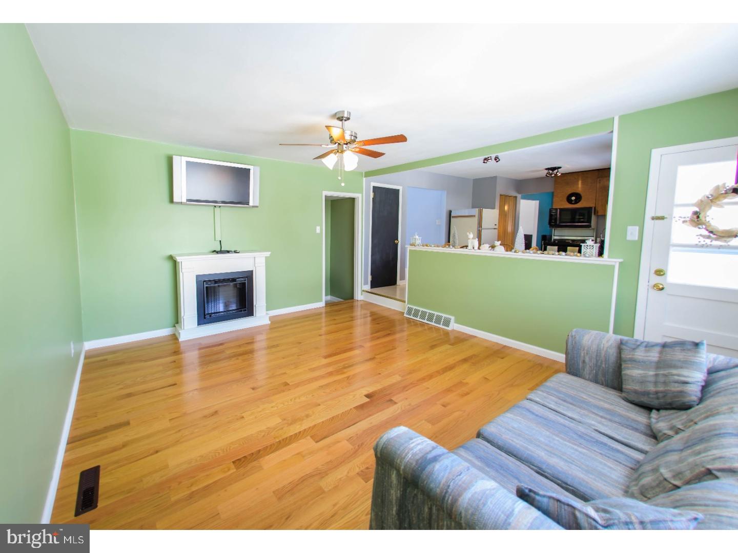 705 Warwick Road Fairless Hills, PA 19030 - Photo 10 of 25 Gallery Image 10