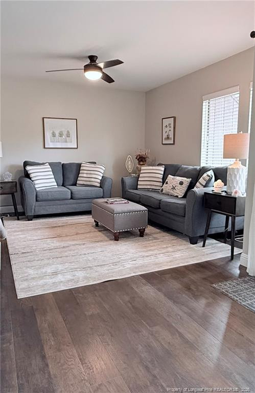 5 Pine Tree Road Pinehurst, NC 28374 - Photo 22 of 45 a living room with furniture and a ceiling fan