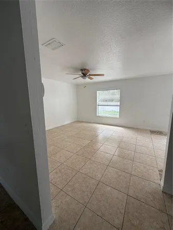 $2,700 | 2013 Ashley Lakes Drive, Odessa, FL 33556