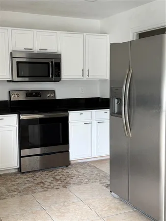 $2,700 | 2013 Ashley Lakes Drive, Odessa, FL 33556