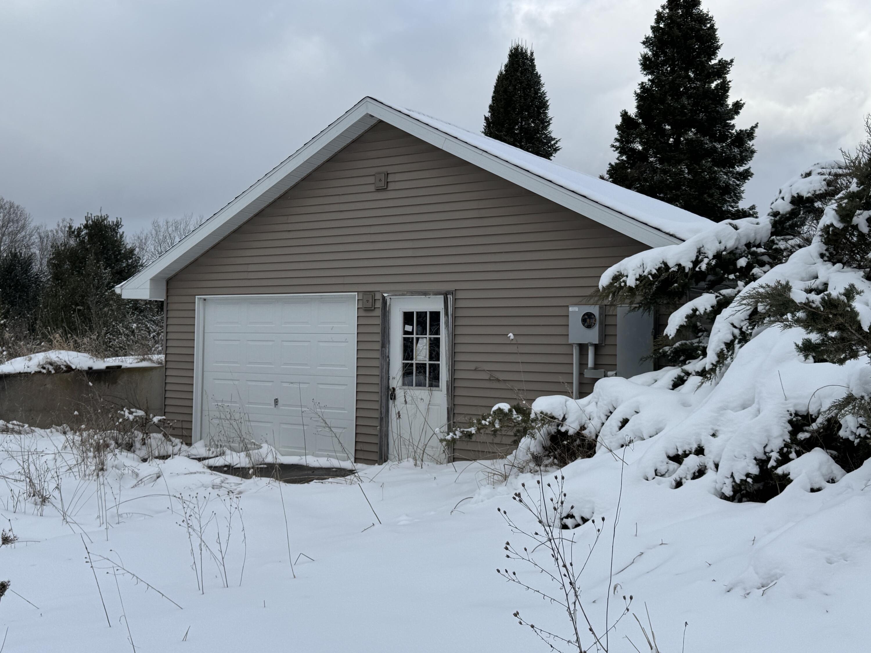 20180 15 Mile Road Leroy, MI 49655 - Photo 1 of 11 IMG_3553