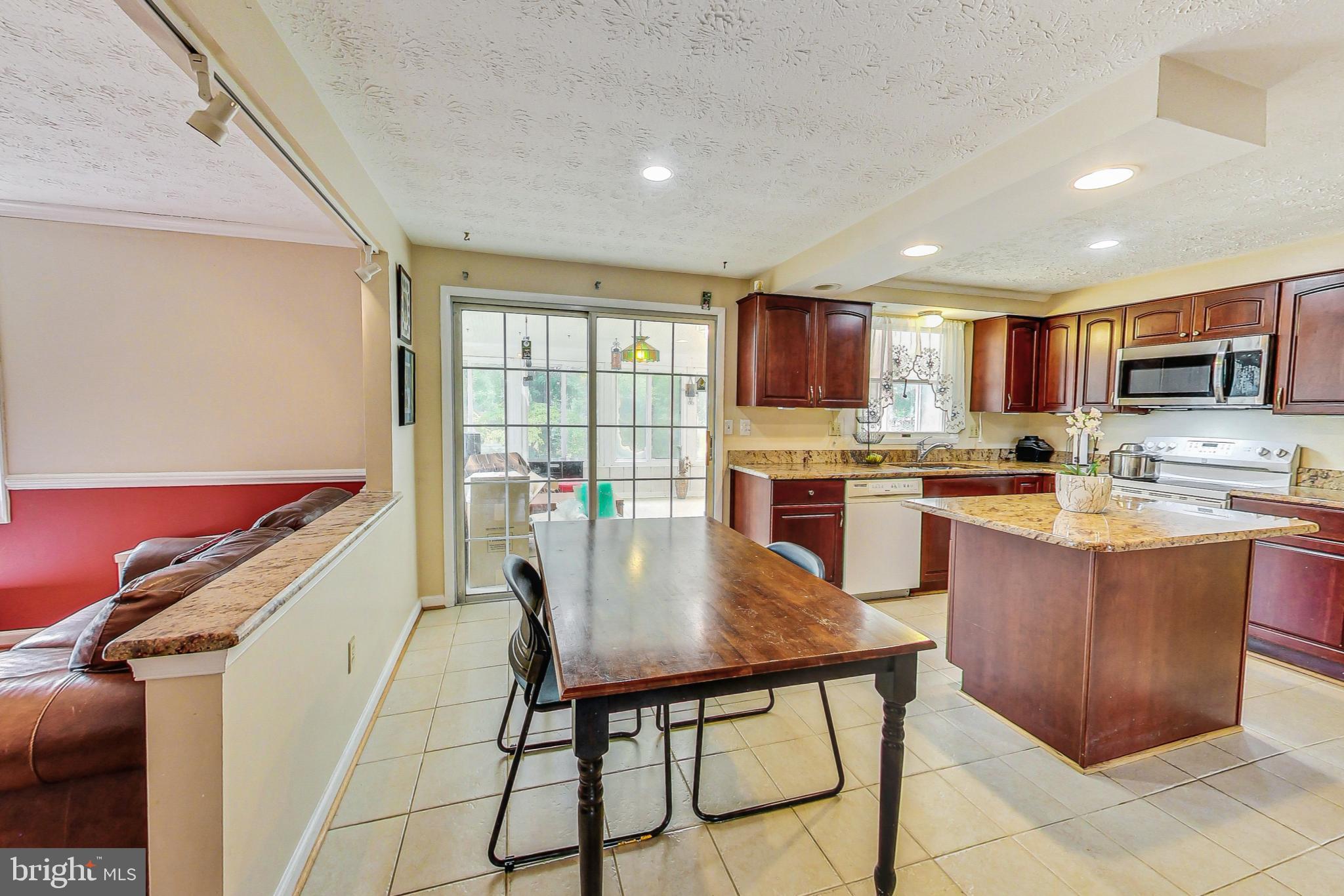 12711 Northcliff Road Bowie, MD 20720 - Photo 9 of 14 Kitchen