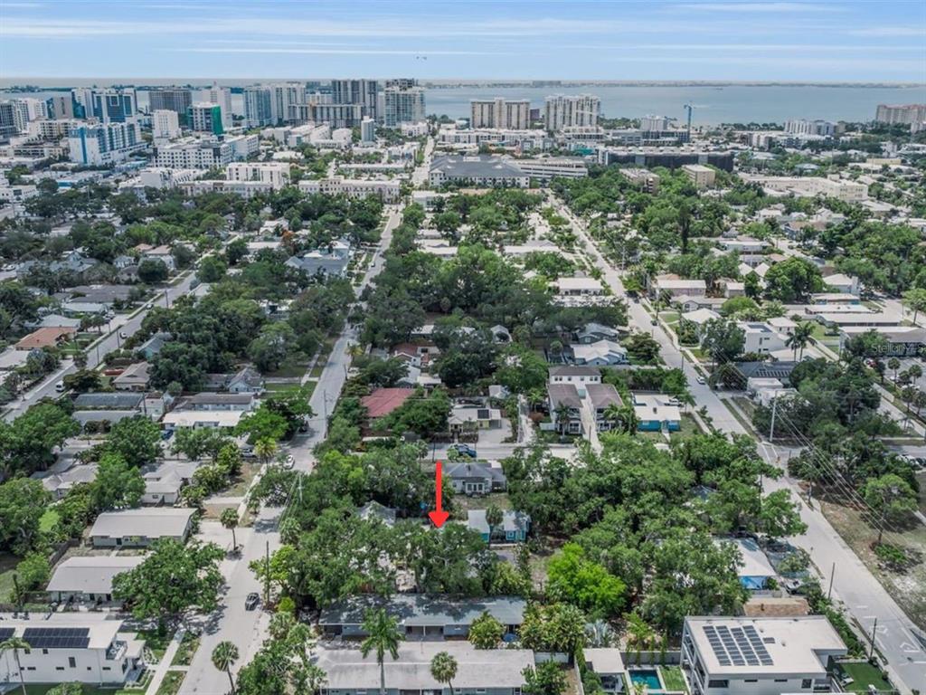 1817 6th Street Sarasota, FL 34236 - Photo 8 of 63