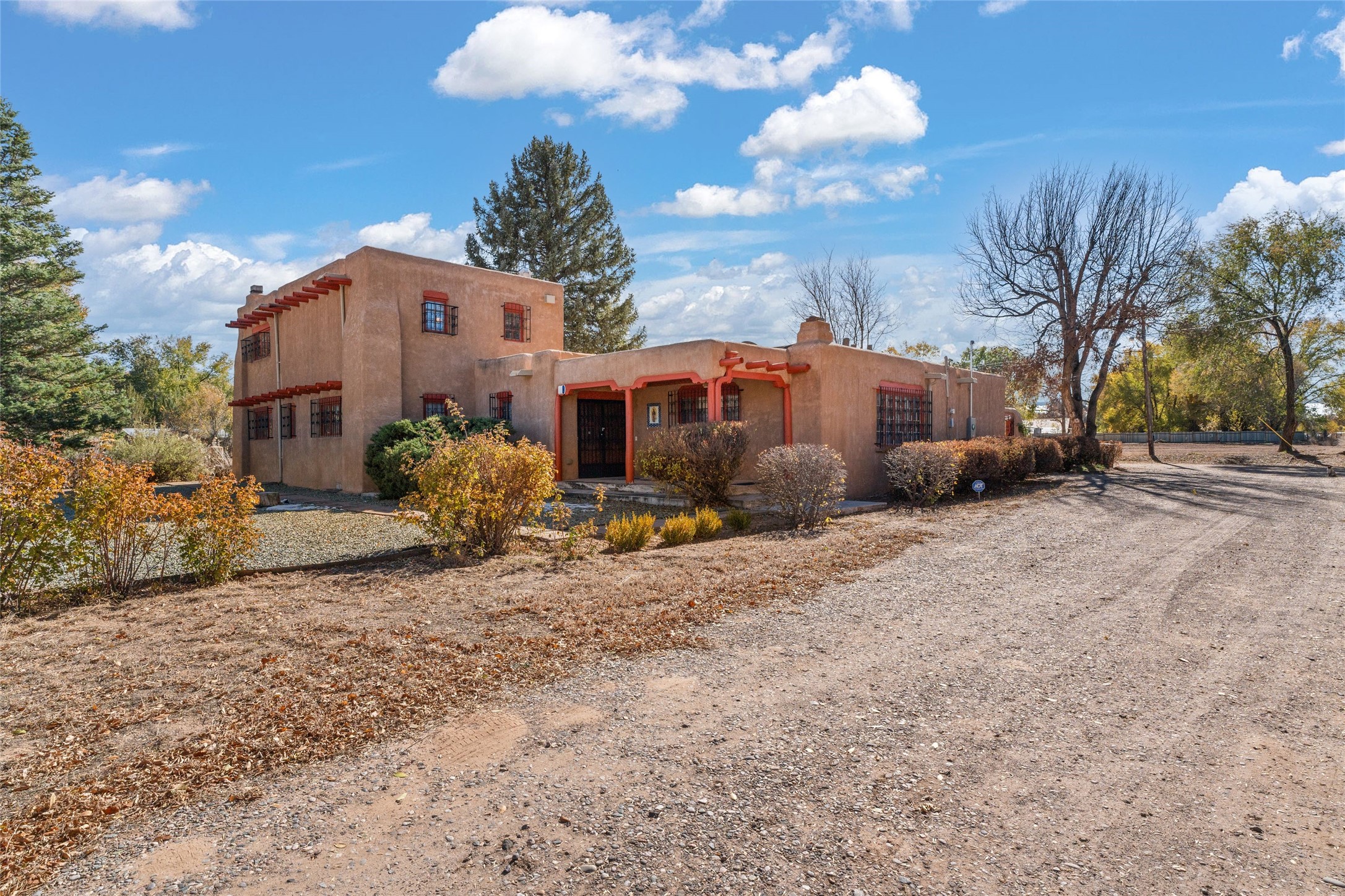 184 Lower San Pedro Road Espanola, NM 87532 - Photo 2 of 36 Exterior home