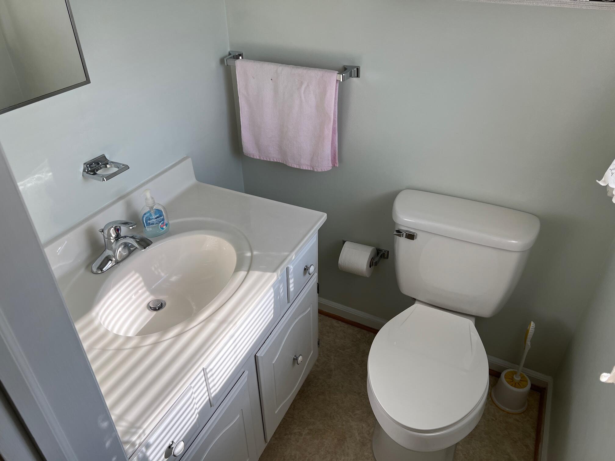 507 Santee Road Roanoke, VA 24019 - Photo 15 of 27 IMG_4328