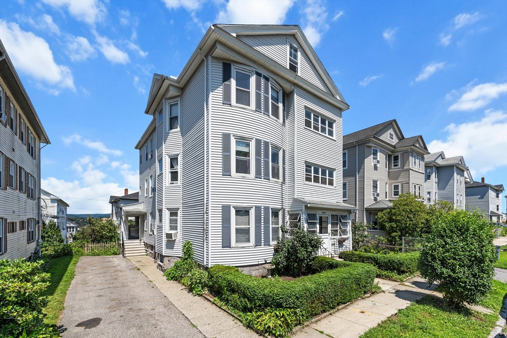 18 Strathmore Road Worcester, MA 01610 - Photo 1 of 32 Gallery Image 1