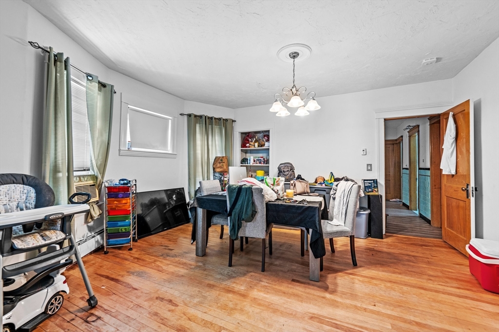 18 Strathmore Road Worcester, MA 01610 - Photo 4 of 32 Gallery Image 4