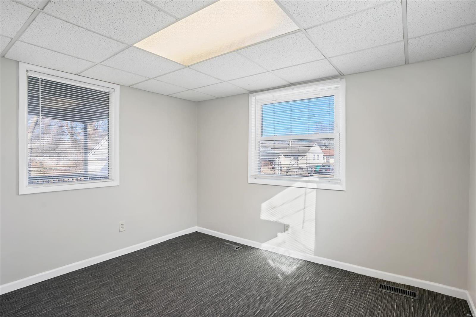 247 Midlothian Road St. Louis, MO 63137 - Photo 15 of 21