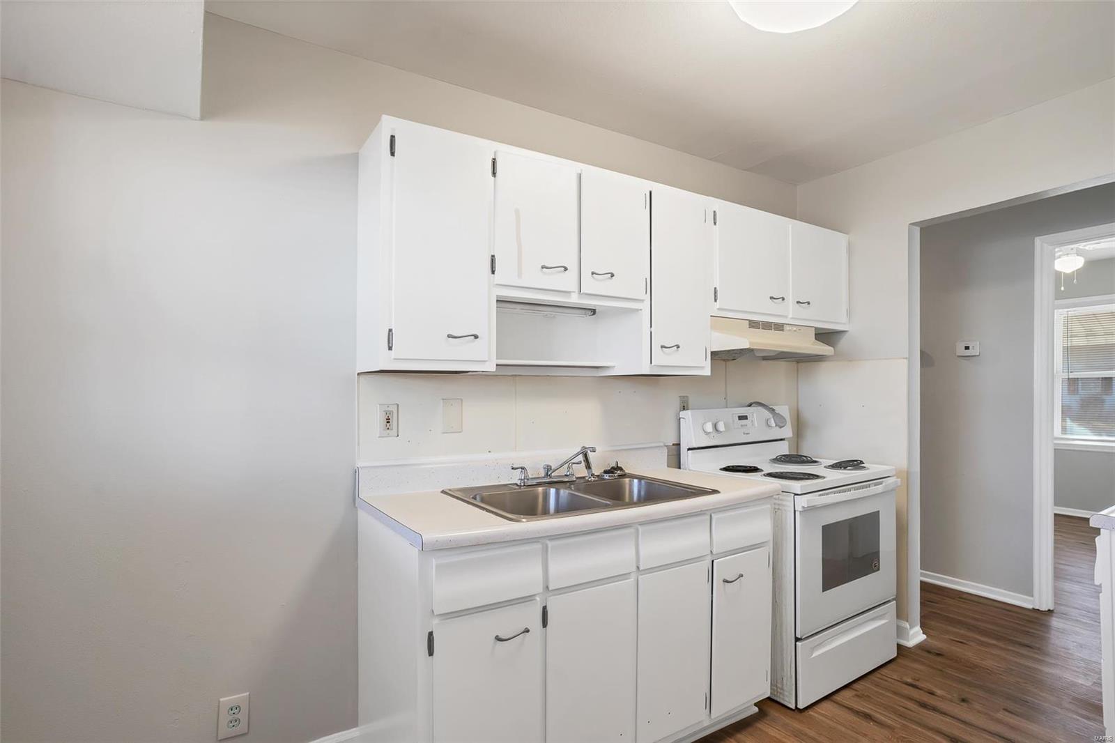 247 Midlothian Road St. Louis, MO 63137 - Photo 19 of 21