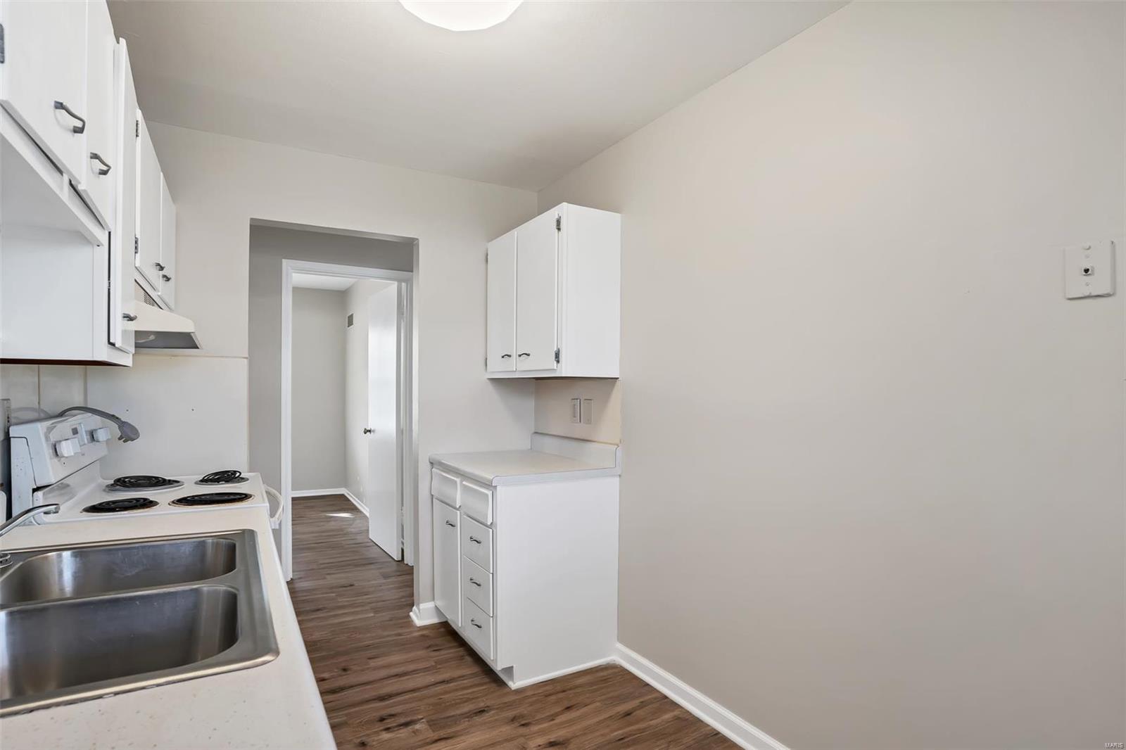 247 Midlothian Road St. Louis, MO 63137 - Photo 20 of 21