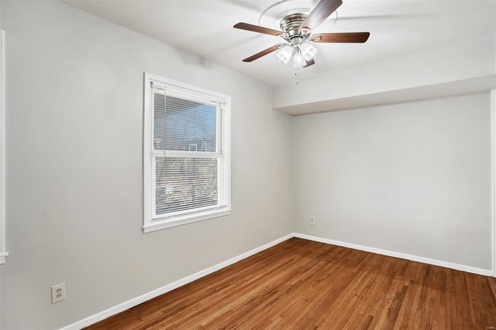 247 Midlothian Road St. Louis, MO 63137 - Photo 9 of 21