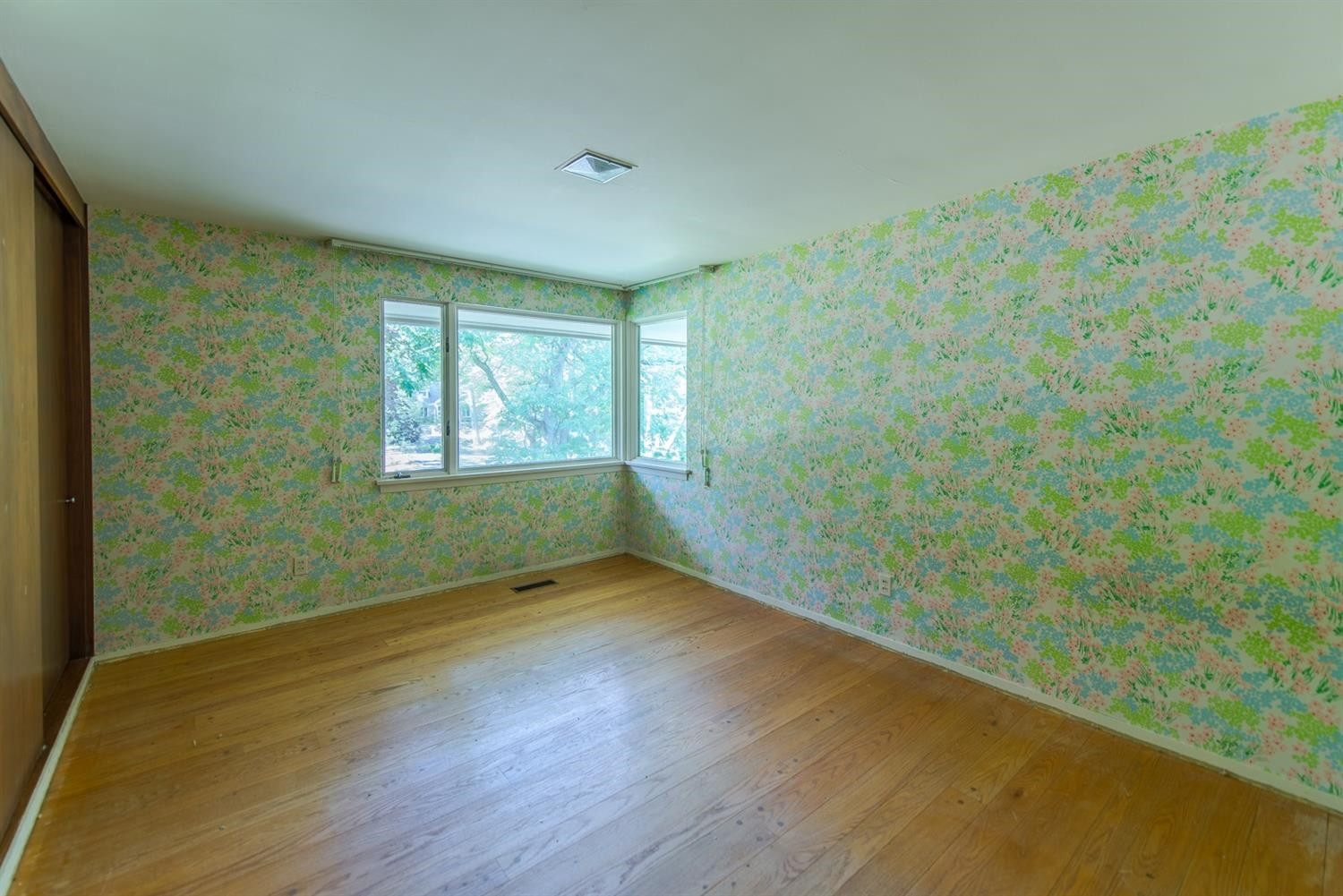 2320 Devonshire Road Ann Arbor, MI 48104 - Photo 24 of 36 Photo 24
