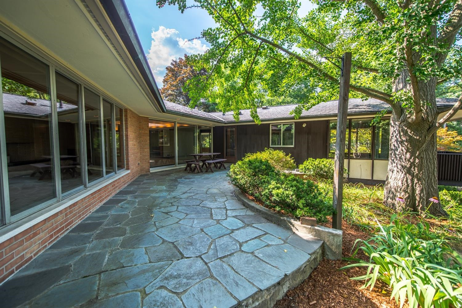 2320 Devonshire Road Ann Arbor, MI 48104 - Photo 34 of 36 Photo 34