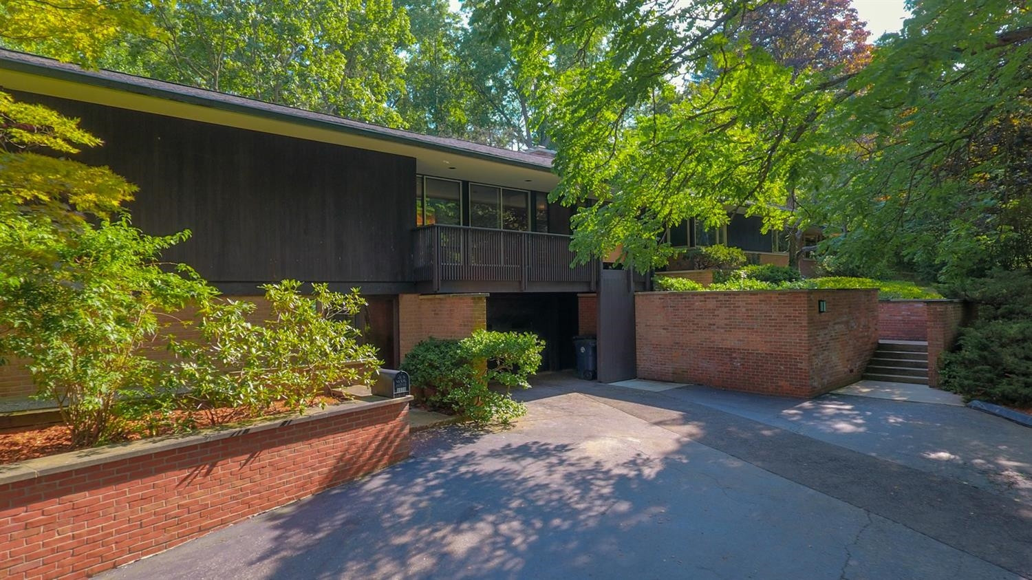 2320 Devonshire Road Ann Arbor, MI 48104 - Photo 4 of 36 Photo 4