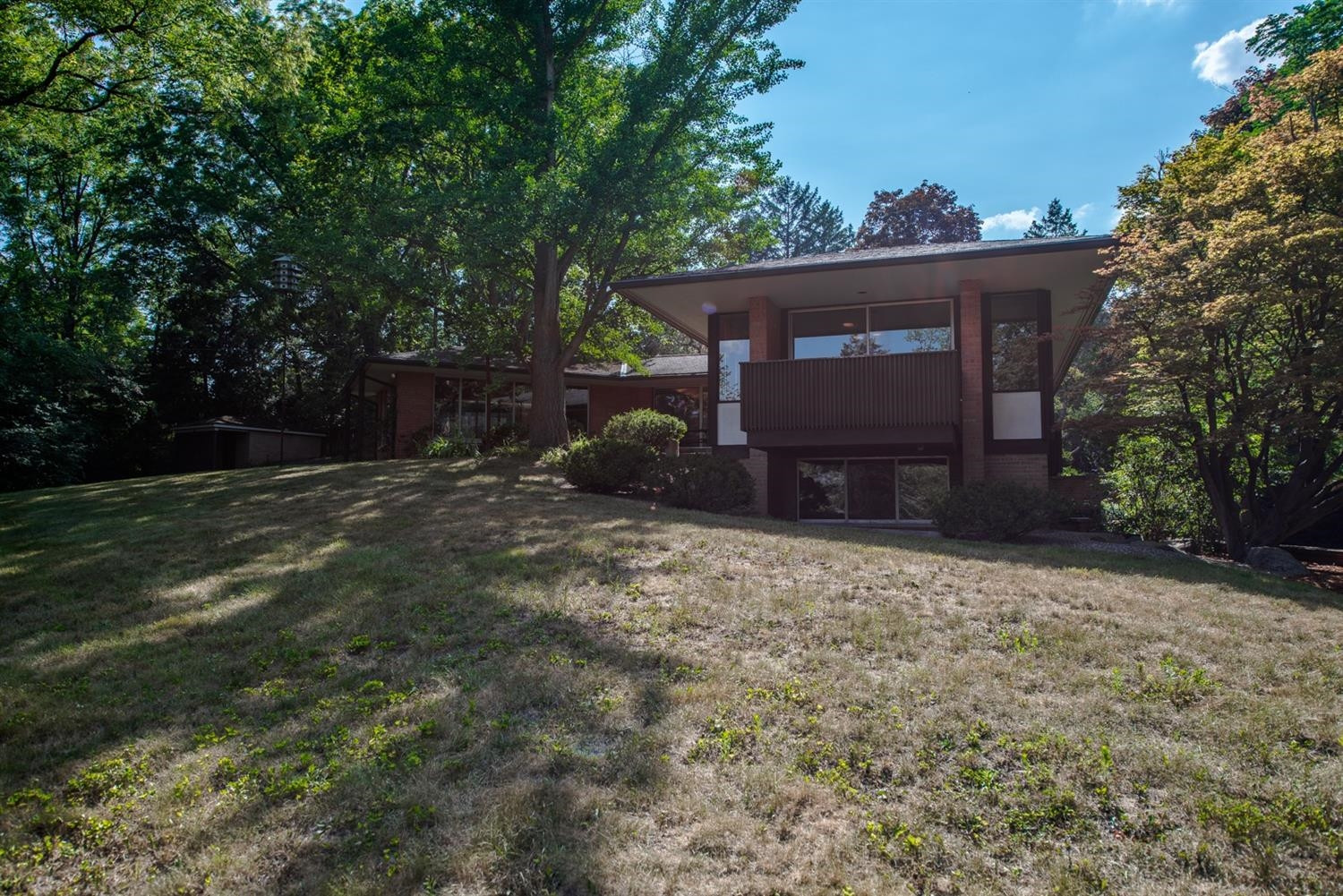 2320 Devonshire Road Ann Arbor, MI 48104 - Photo 5 of 36 Photo 5