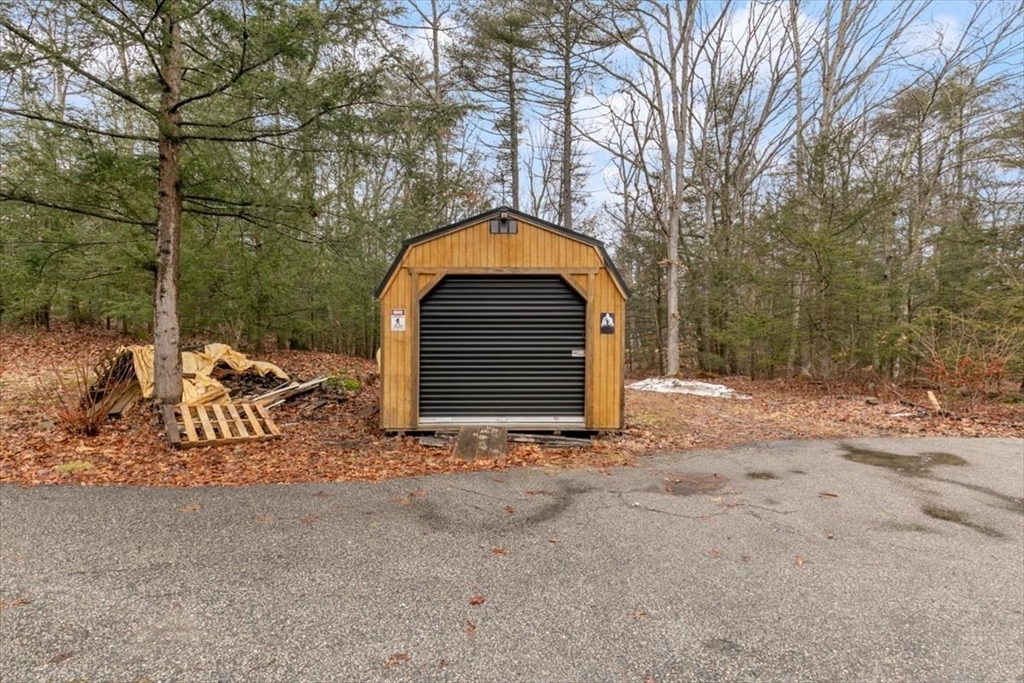 5 Tamworth Road Sandown, NH 03873 - Photo 33 of 40 Gallery Image 33