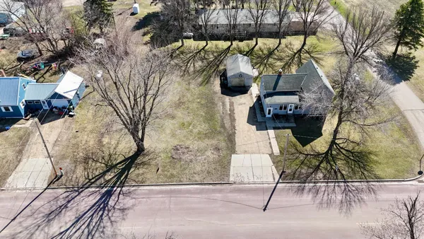 $142,500 | 2716 Canterbury Drive, Bigelow, MN 56117