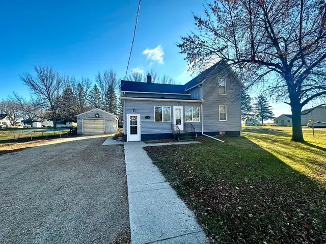 $149,900 | 2716 Canterbury Drive, Bigelow, MN 56117