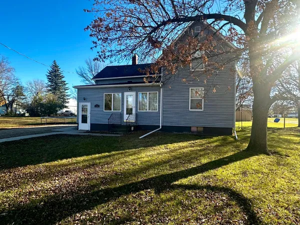 $142,500 | 2716 Canterbury Drive, Bigelow, MN 56117