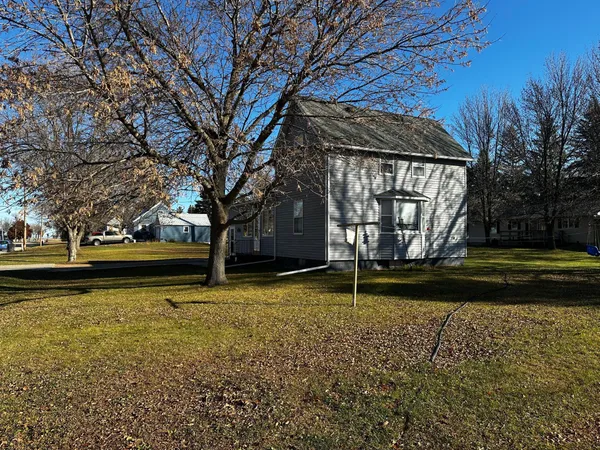 $142,500 | 2716 Canterbury Drive, Bigelow, MN 56117
