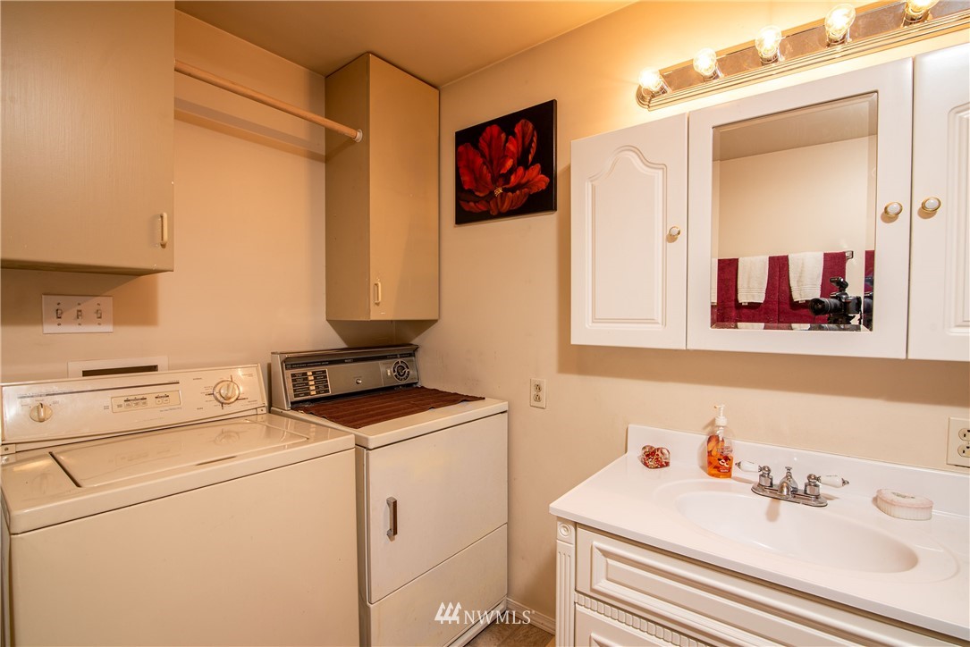 4200 Pipeline Road Blaine, WA 98230 - Photo 9 of 16 Gallery Image 9