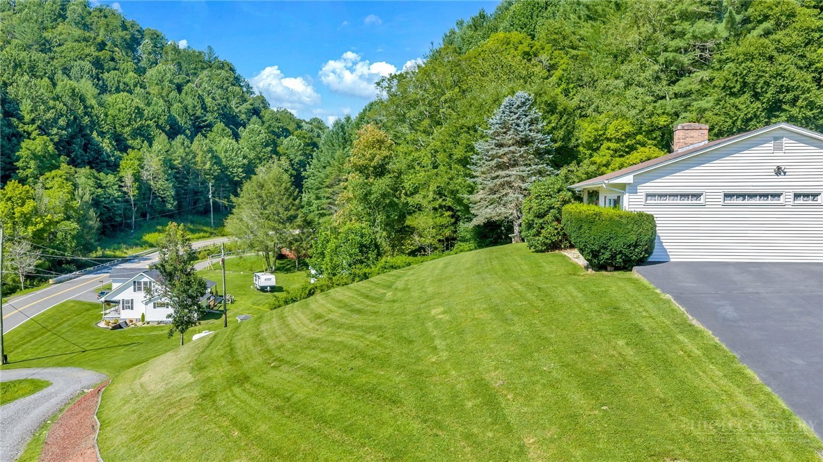 420 Roaring Fork Road Creston, NC 28615 - Photo 6 of 46 Gallery Image 6