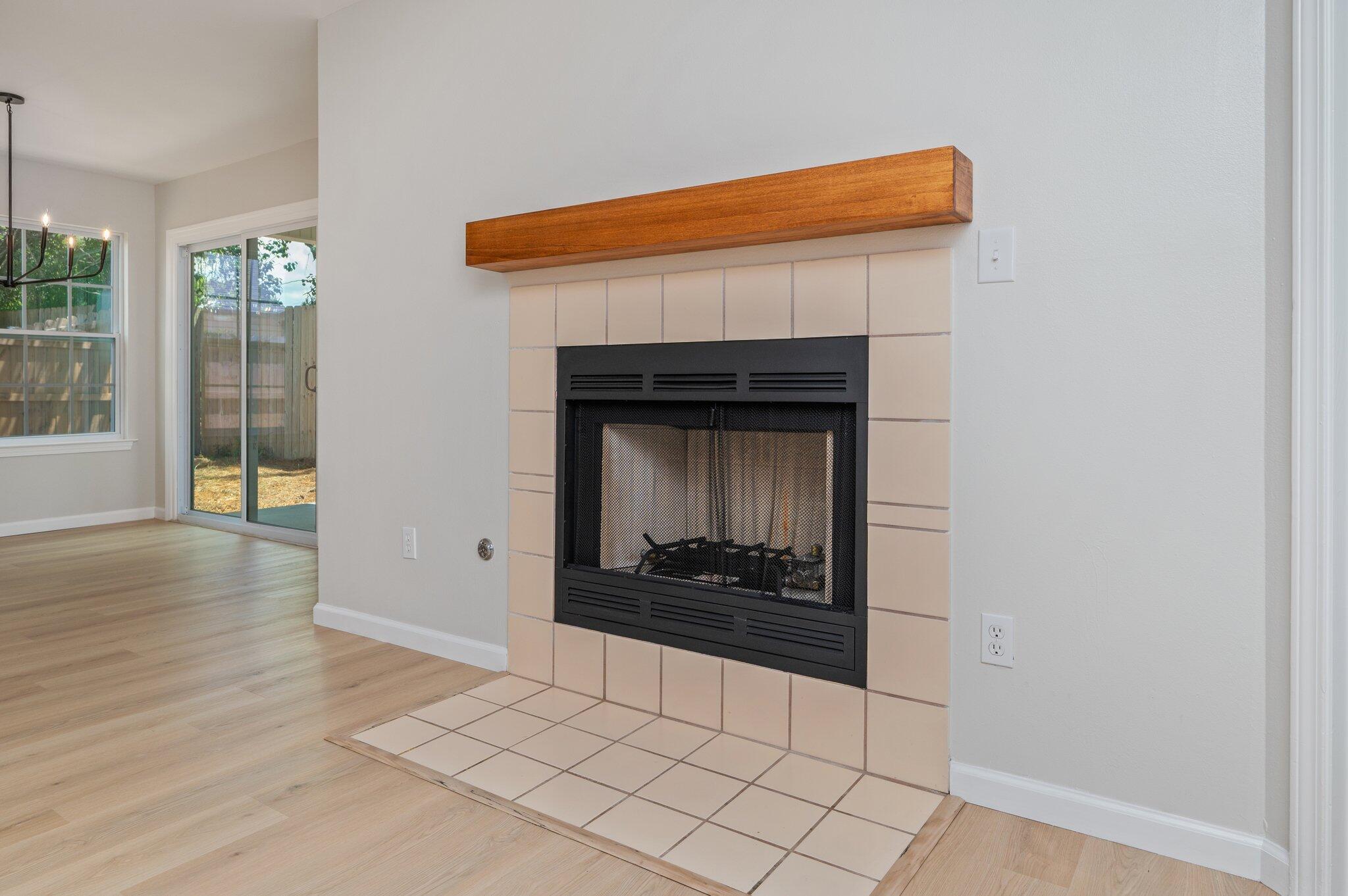 55 Ruby Circle Mary Esther, FL 32569 - Photo 10 of 51 a hallway with a fireplace