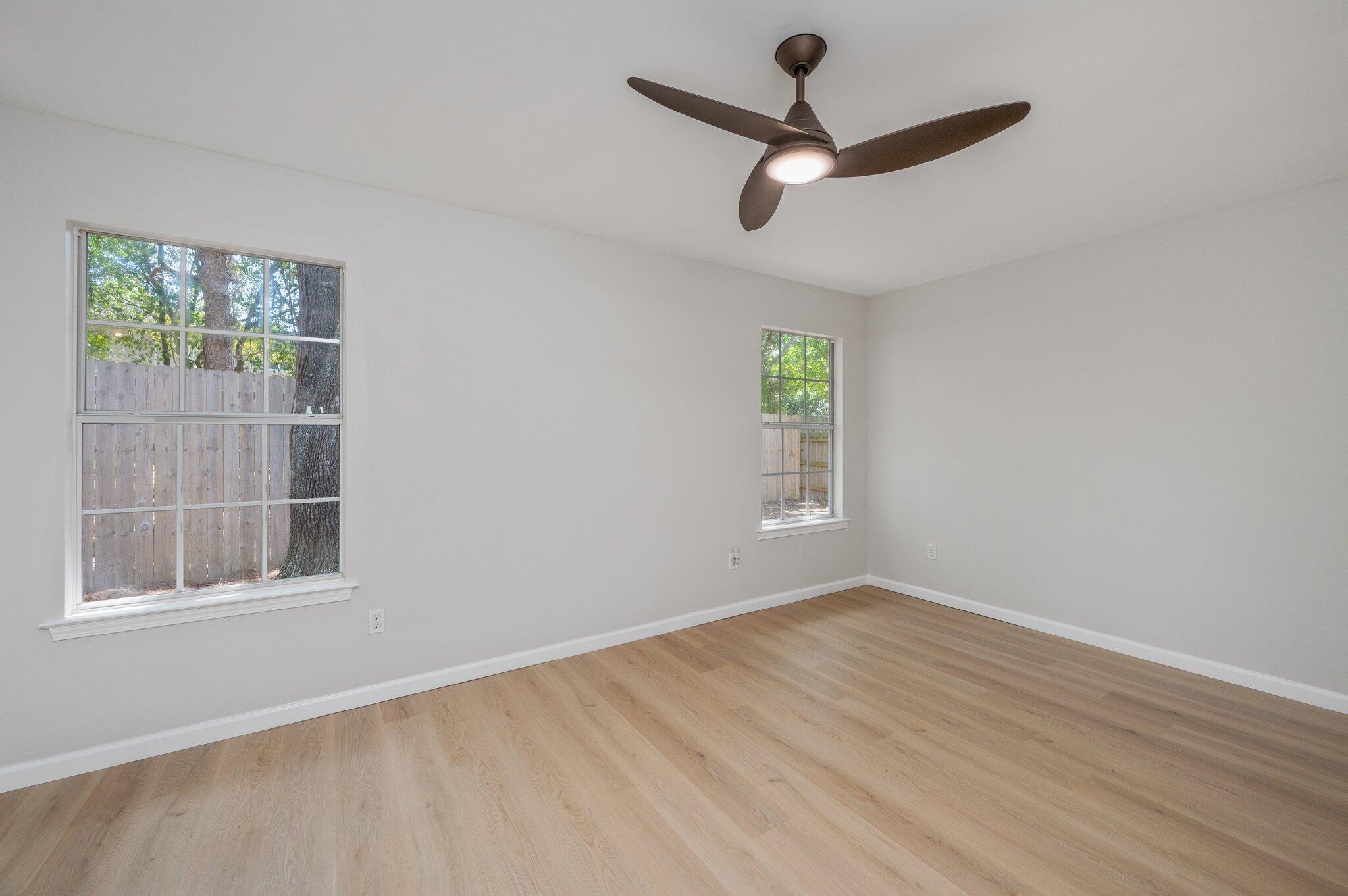 55 Ruby Circle Mary Esther, FL 32569 - Photo 23 of 51 a view of room with window and ceiling fan