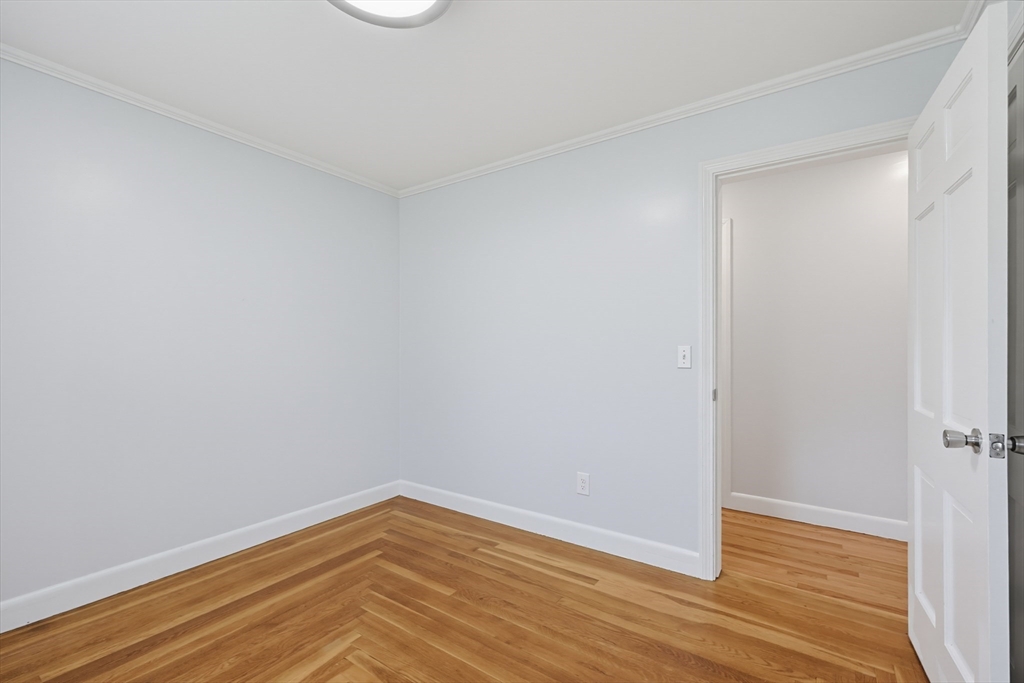 18 Prairie Avenue Bellingham, MA 02019 - Photo 14 of 42