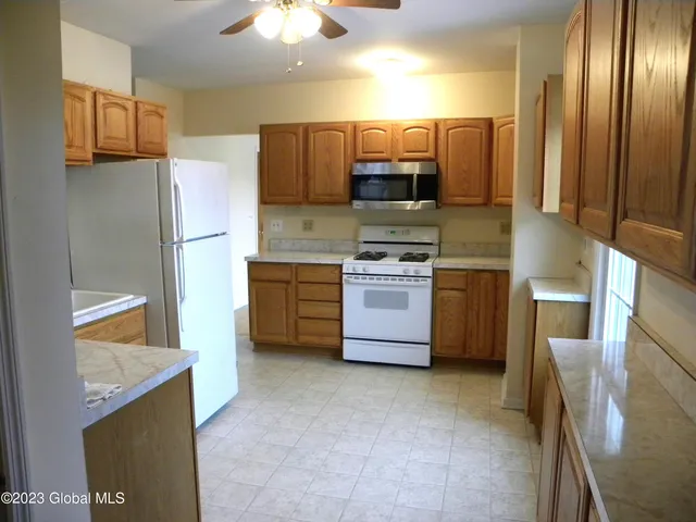 $1,500 | 1204 Washington Avenue, Rensselaer, NY 12144