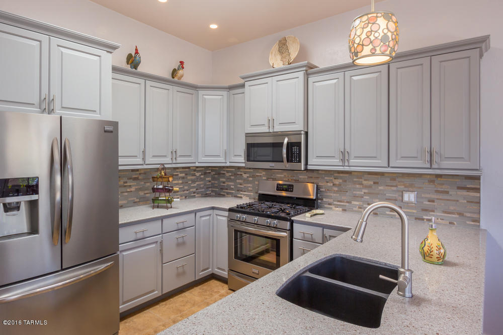 11276 North Sawtooth Road Tucson, AZ 85737 - Photo 3 of 20