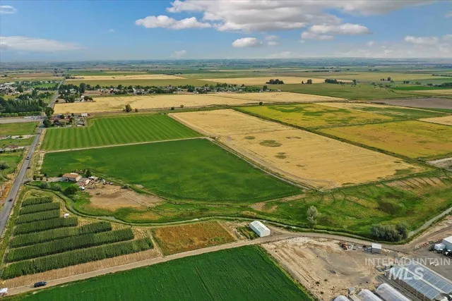 $1,999,000 | 3940 North 2300 E Road, Filer, ID 83328