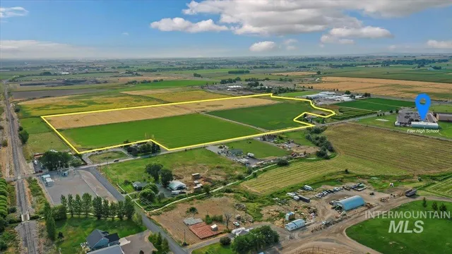 $1,999,000 | 3940 North 2300 E Road, Filer, ID 83328