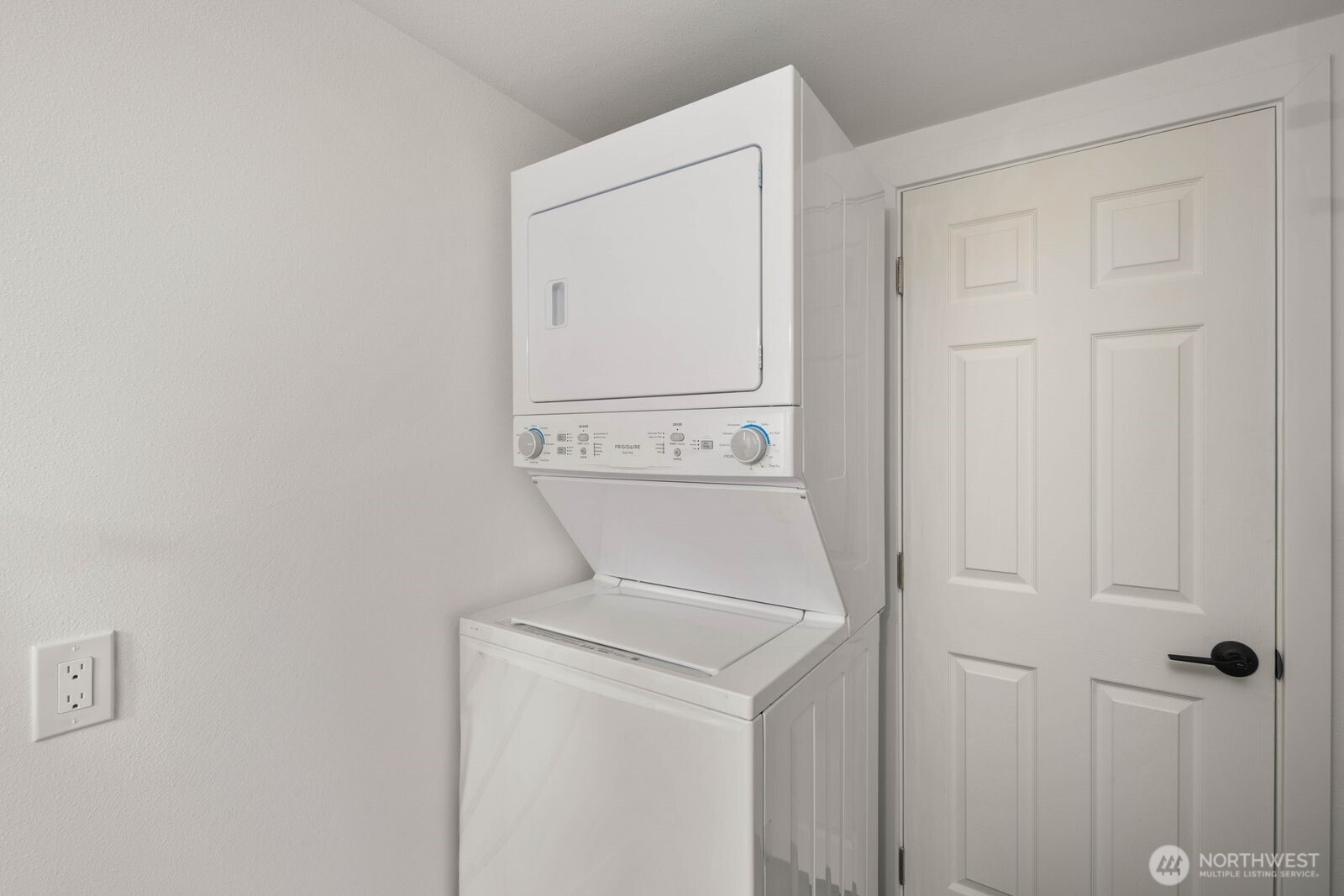 3333 228th Street Southeast, Unit 69 Bothell, WA 98021 - Photo 24 of 26 a utility room with dryer and washer