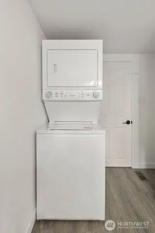 a view of room with green space