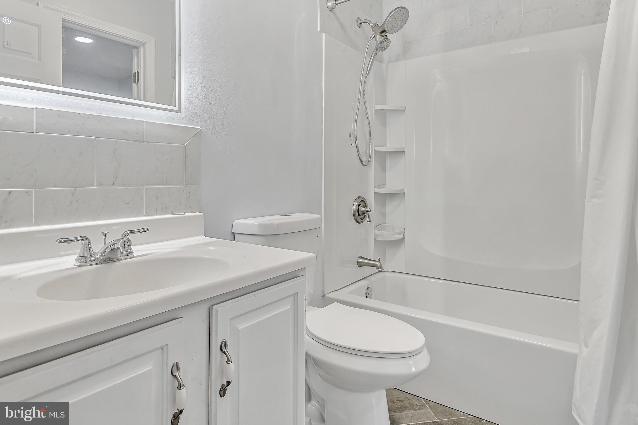 2976 Oakland Road Dover, PA 17315 - Photo 19 of 41 Gallery Image 19