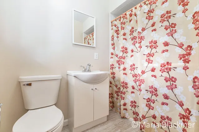 $269,900 | 193 Greenfield Drive, Ionia, MI 48846