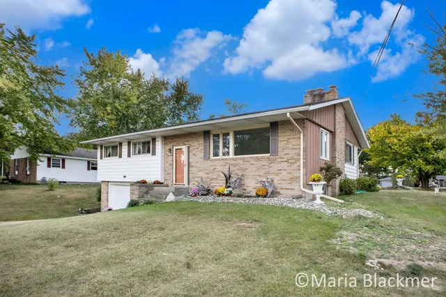 $269,900 | 193 Greenfield Drive, Ionia, MI 48846