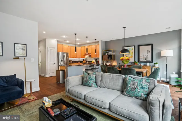 $1,045,000 | 1811 14th Street North, Unit C104, Arlington, VA 22209