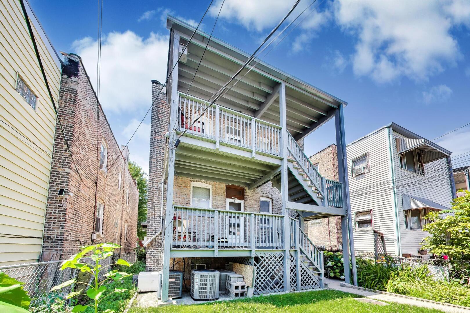3435 North Harding Avenue, Unit 2 Chicago, IL 60618 - Photo 23 of 24