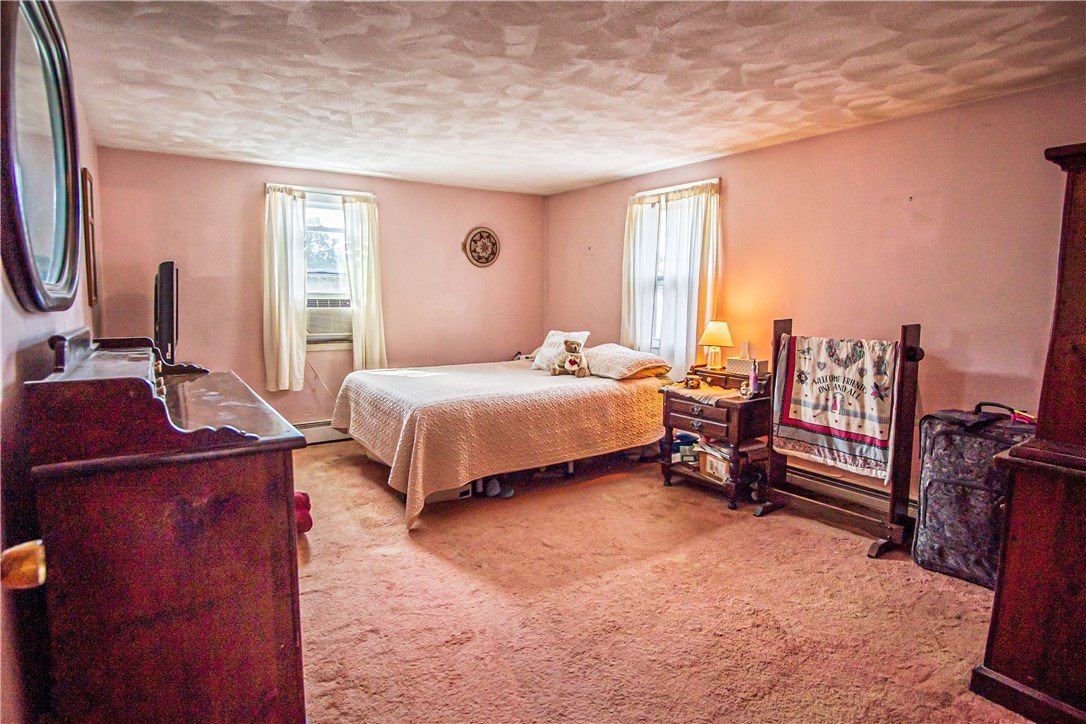 87 Ridgeway Avenue Warwick, RI 02889 - Photo 8 of 12