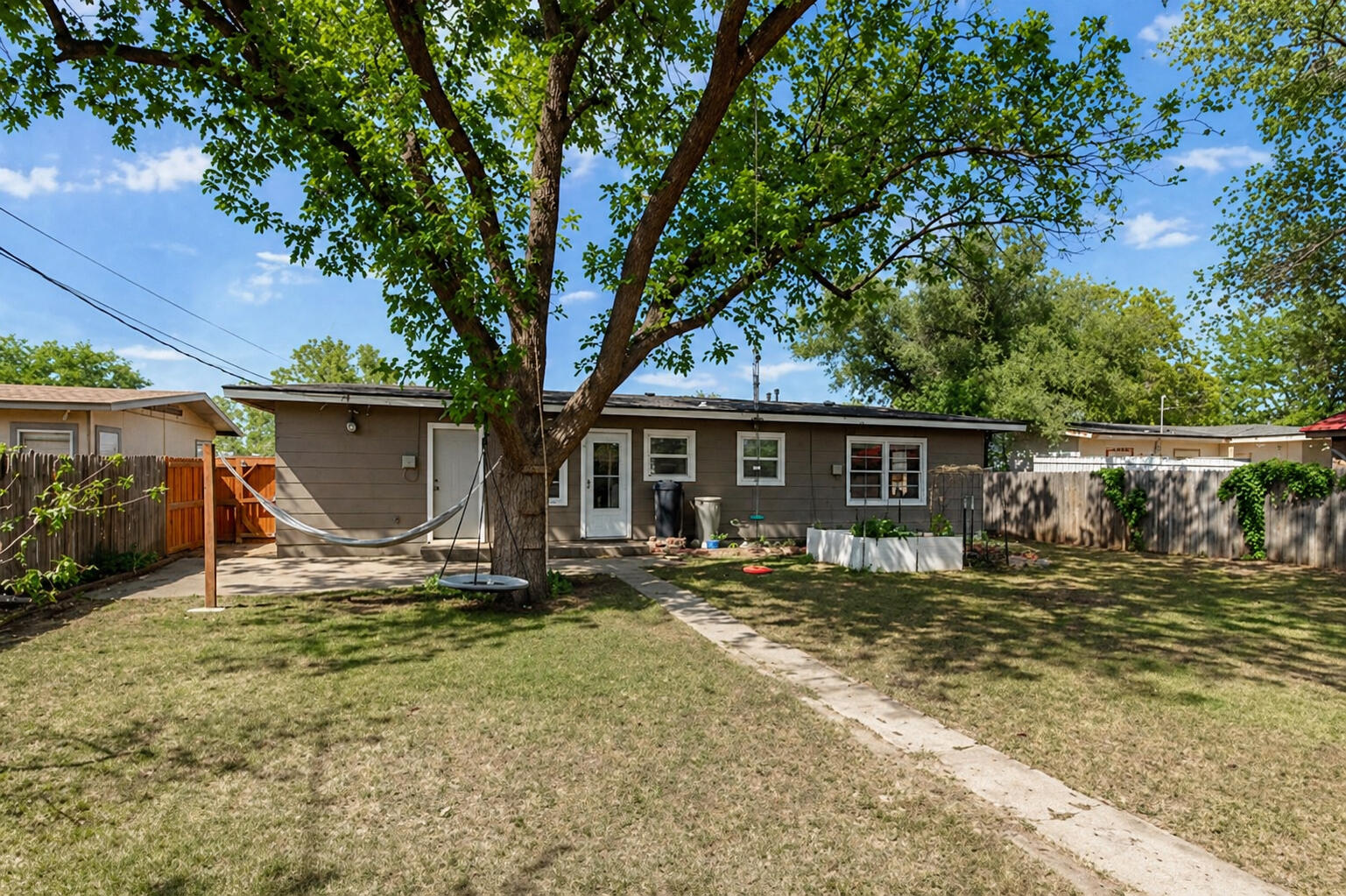 4219 37th Street Lubbock, TX 79413 - Photo 28 of 32 outdoor13