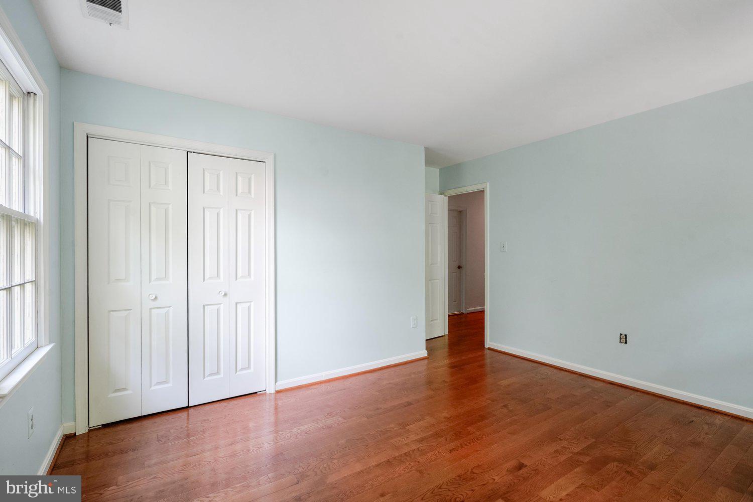 10802 Dayflower Court Reston, VA 20191 - Photo 22 of 44 Bedroom 2