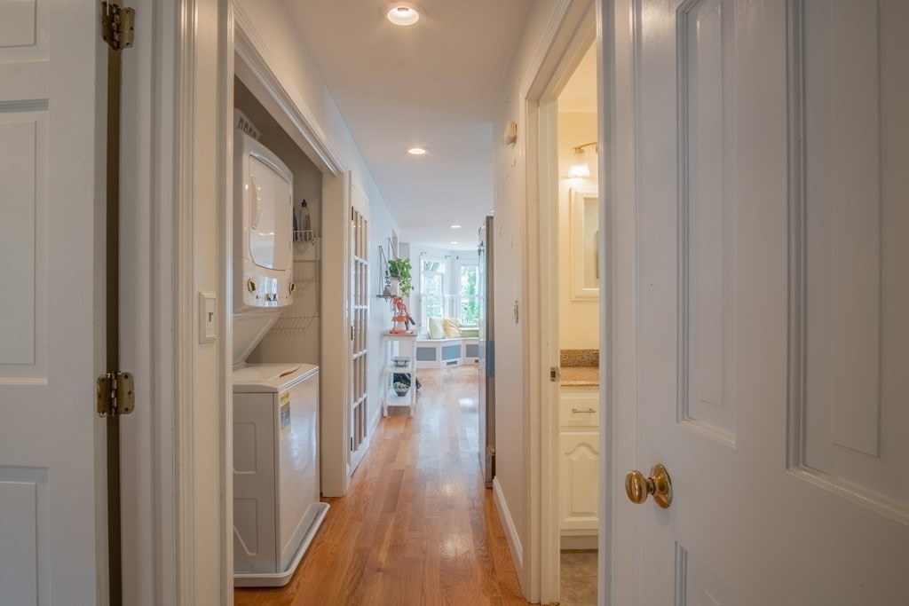 44 Evans Road Marblehead, MA 01945 - Photo 11 of 35 Gallery Image 11