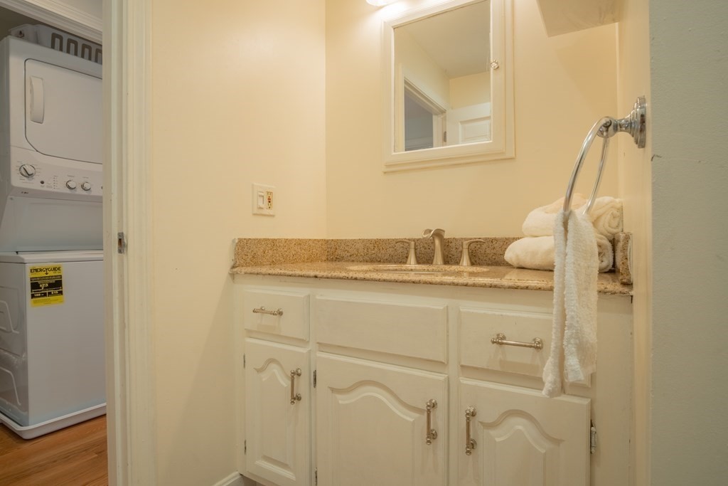 44 Evans Road Marblehead, MA 01945 - Photo 12 of 35 Gallery Image 12