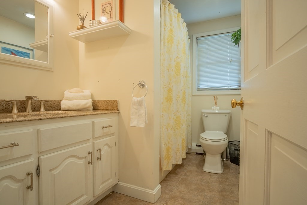 44 Evans Road Marblehead, MA 01945 - Photo 13 of 35 Gallery Image 13